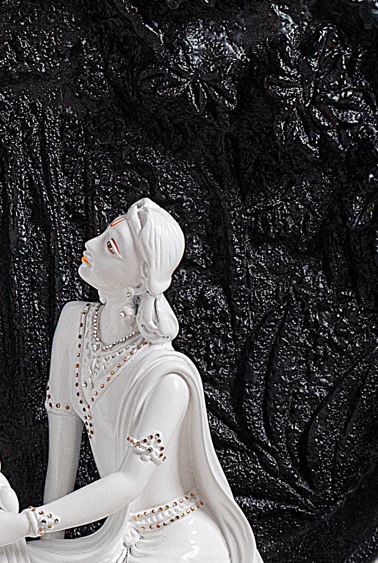 Radha Krishna in a Round Mural